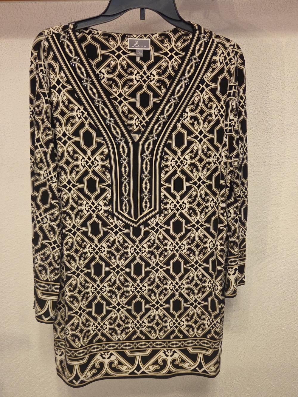 JM Collection Black and Cream Geometric V-Neck Long Sleeve Tunic